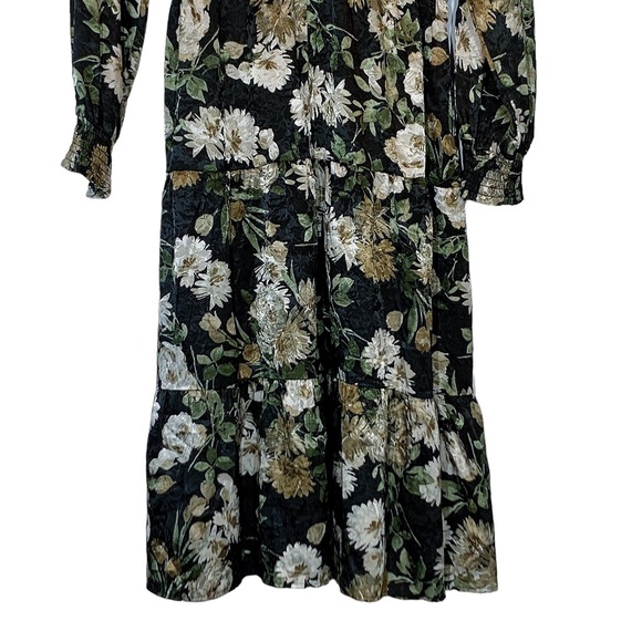 AVLN Studio Over-all Floral Pattern MIDI Dress - Picture 6 of 9